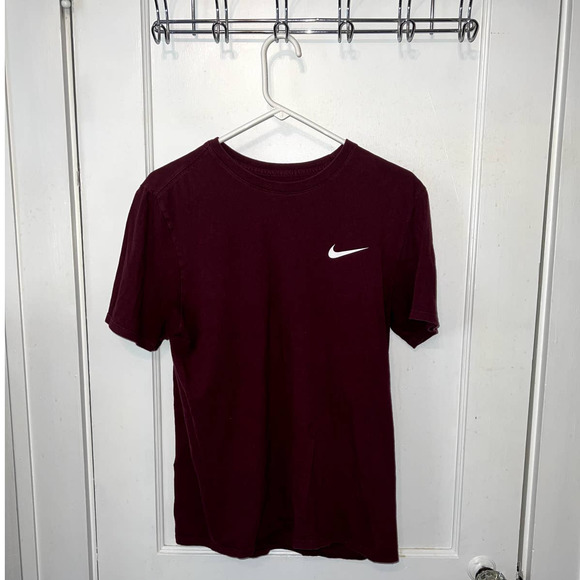 Nike Other - 2/$15 sale! Men's The Nike Tee athletic cut size M